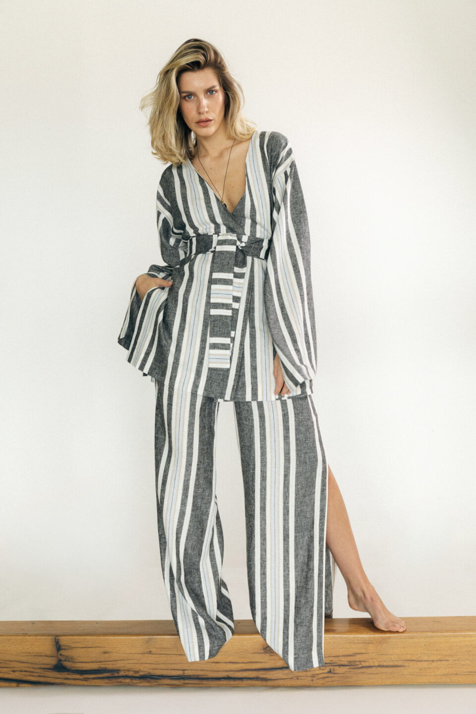 Desert line kimono