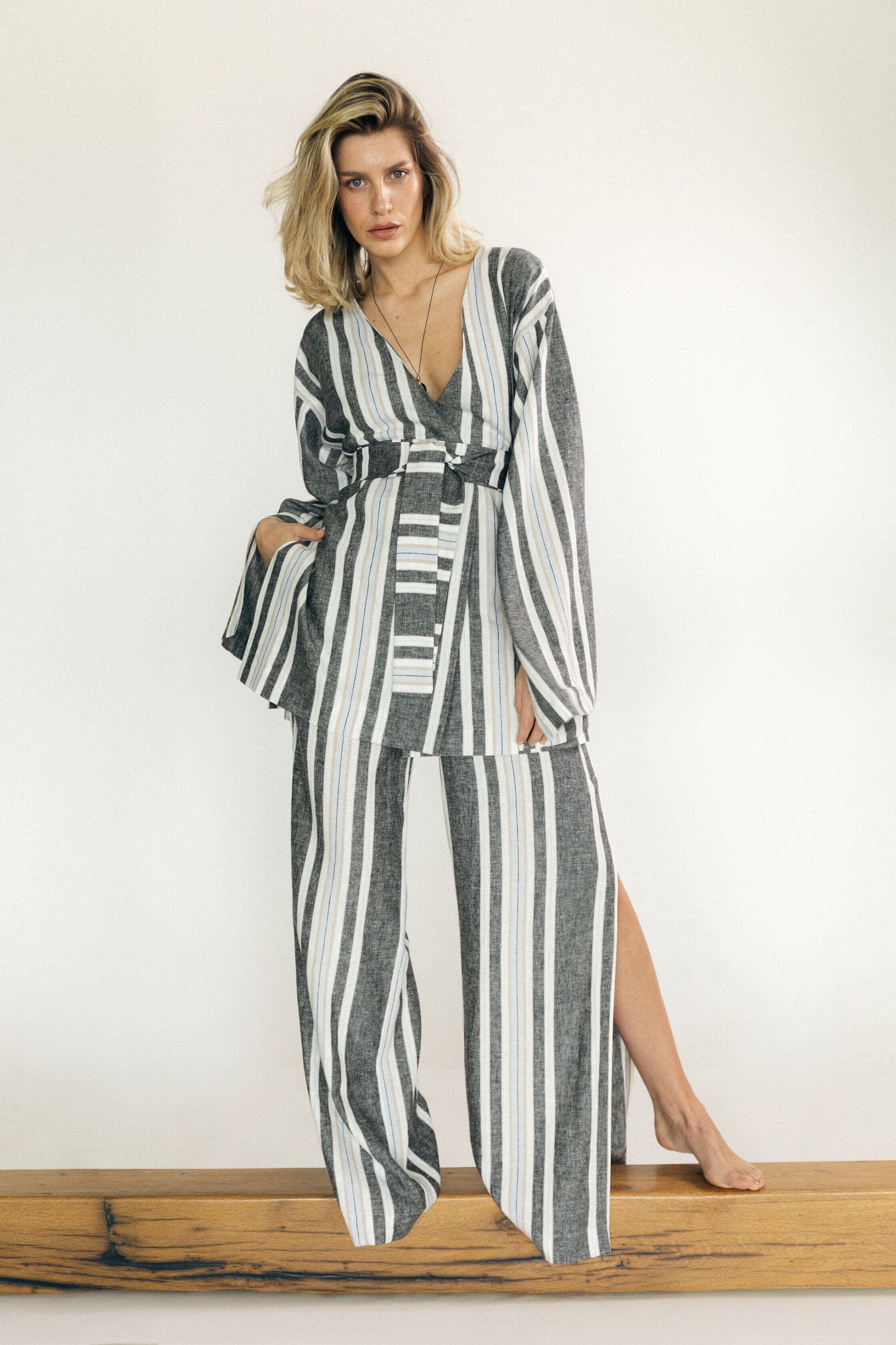 Desert line kimono